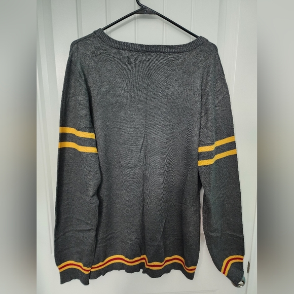 Harry Potter Gryffindor Women's Cardigan, Size 2XL - Picture 4 of 6